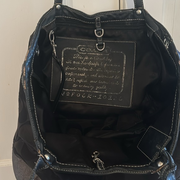 Loved Coach Tote Monogram Signature Stripe Big Shoulder Bag: Black Silver - Picture 5 of 16